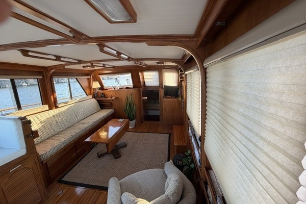 43ft Albin Yacht For Sale