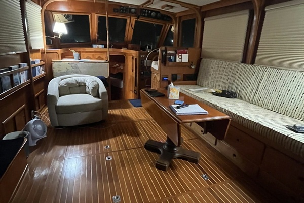 43ft Albin Yacht For Sale