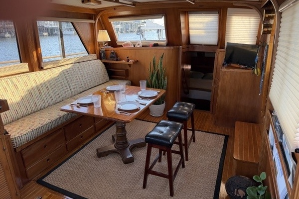 43ft Albin Yacht For Sale