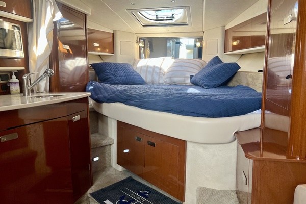 33ft Sea Ray Yacht For Sale