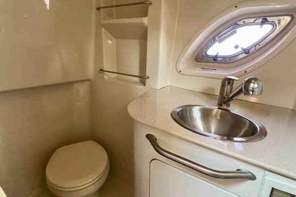 33ft Sea Ray Yacht For Sale