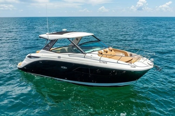 32ft Sea Ray Yacht For Sale
