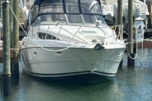 Pourhouse 32ft Bayliner Yacht For Sale