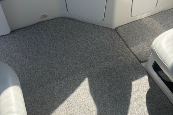 Pourhouse 32ft Bayliner Yacht For Sale