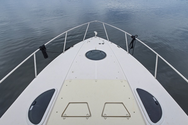 33ft Regal Yacht For Sale
