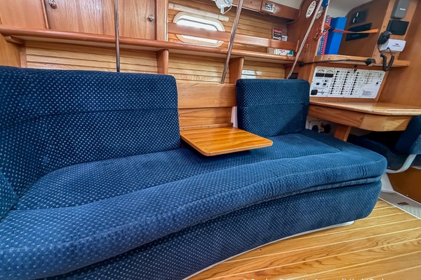 Water Colors 38ft Catalina Yacht For Sale