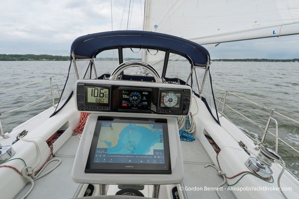 Water Colors 38ft Catalina Yacht For Sale
