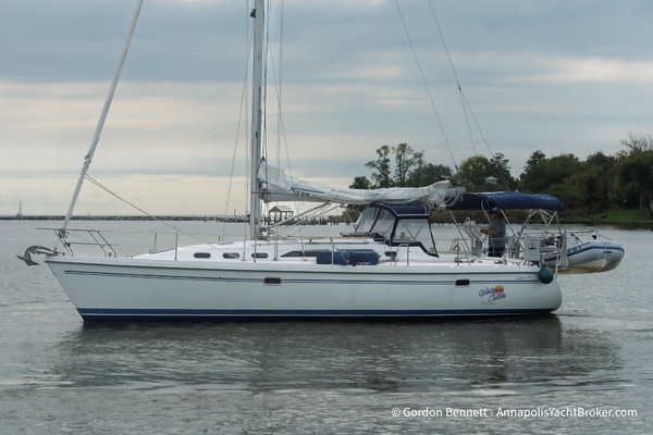 Water Colors 38ft Catalina Yacht For Sale