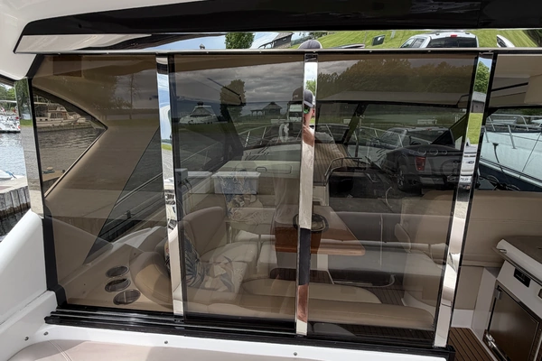 Regal 46 Sports Coupe Yacht For Sale