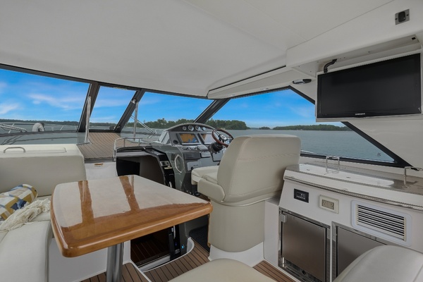 Knotty IV 46ft Regal Yacht For Sale