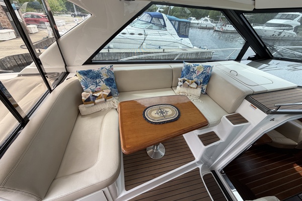 Knotty IV 46ft Regal Yacht For Sale