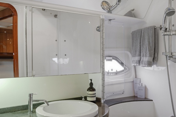 Knotty IV 46ft Regal Yacht For Sale