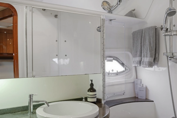 Regal 46 Sports Coupe Yacht For Sale