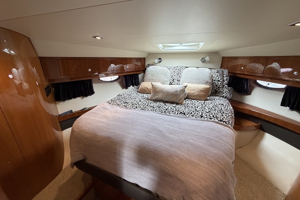 Knotty IV 46ft Regal Yacht For Sale
