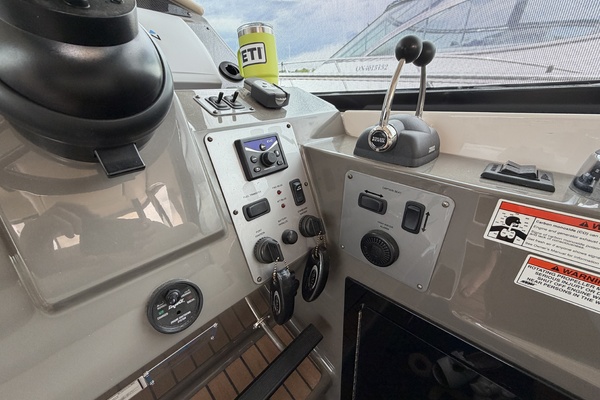 Knotty IV 46ft Regal Yacht For Sale