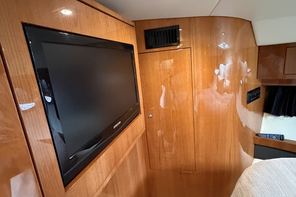 Knotty IV 46ft Regal Yacht For Sale