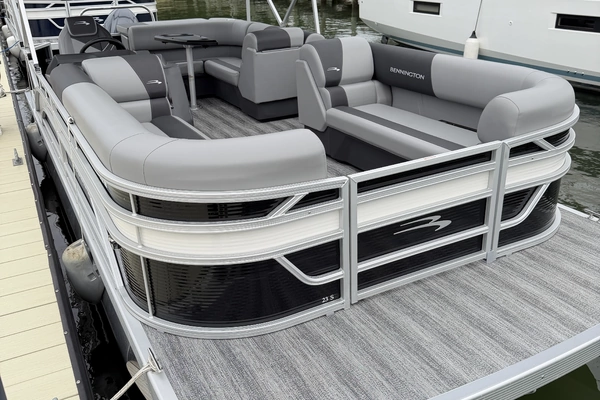 23-ft-Bennington-2026-23 SL- DELTAVILLE Virginia United States  yacht for sale