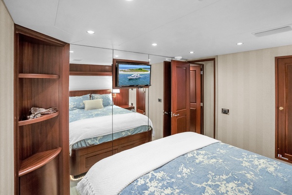 CABANA 85ft Pacific Mariner Yacht For Sale