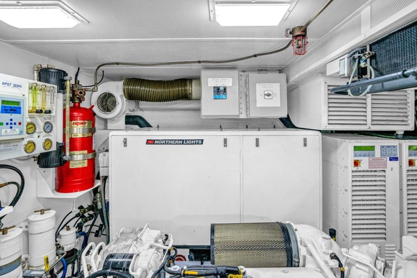 CABANA 85ft Pacific Mariner Yacht For Sale