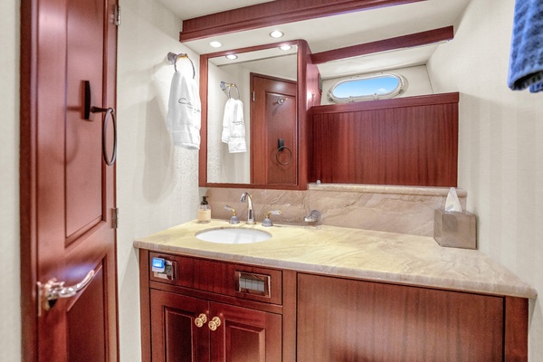 CABANA 85ft Pacific Mariner Yacht For Sale