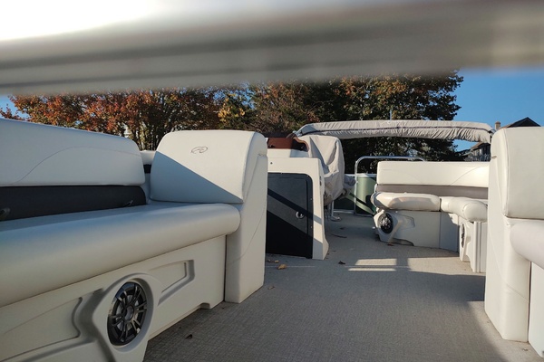 23ft Avalon Yacht For Sale