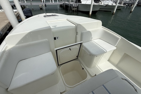 32ft SeaVee Yacht For Sale