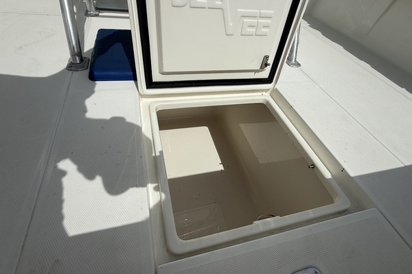 32ft SeaVee Yacht For Sale