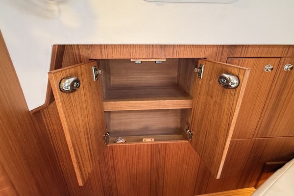 Salt  amp  Light II 37ft Targa Yacht For Sale