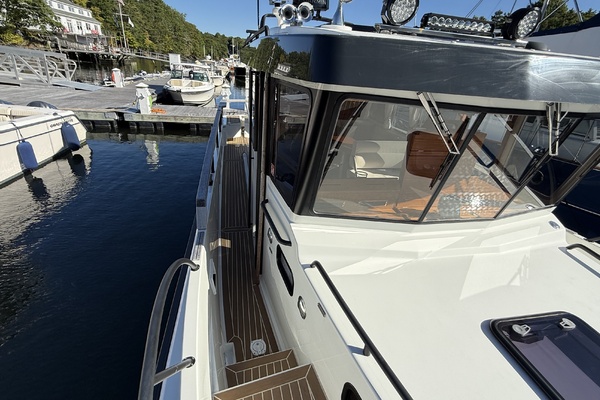 Salt  amp  Light II 37ft Targa Yacht For Sale