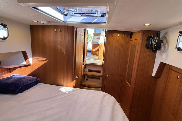 Salt  amp  Light II 37ft Targa Yacht For Sale