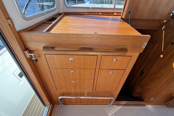 Salt  amp  Light II 37ft Targa Yacht For Sale