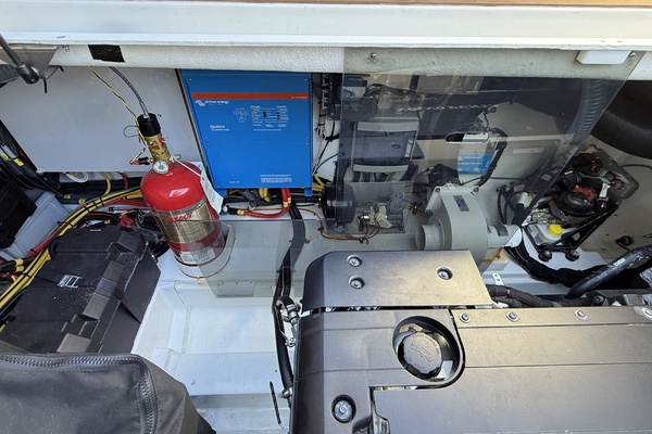 Salt  amp  Light II 37ft Targa Yacht For Sale