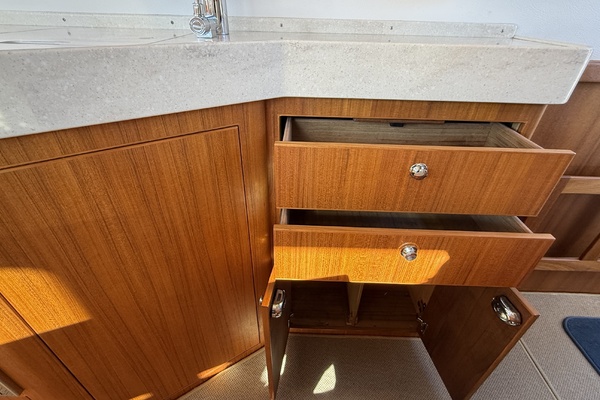 Salt  amp  Light II 37ft Targa Yacht For Sale