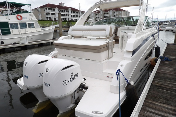 33ft Regal Yacht For Sale