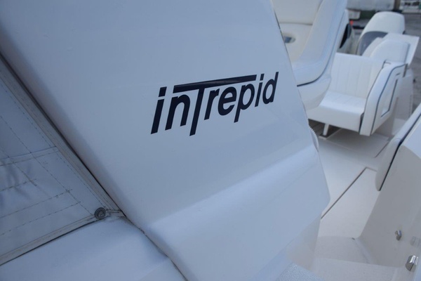 ISLA REINA 39ft Intrepid Yacht For Sale