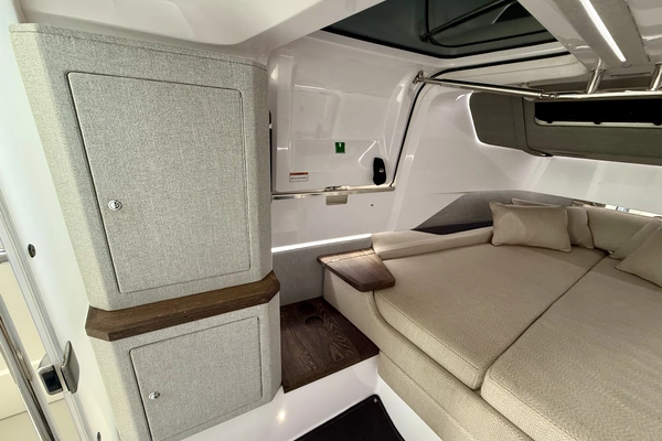 Axopar 37 XC Cross Cabin Yacht For Sale