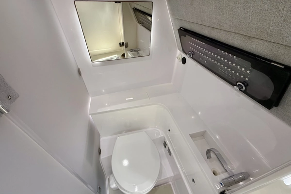 Axopar 37 XC Cross Cabin Yacht For Sale