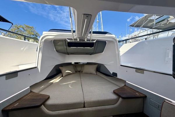 Axopar 37 XC Cross Cabin Yacht For Sale
