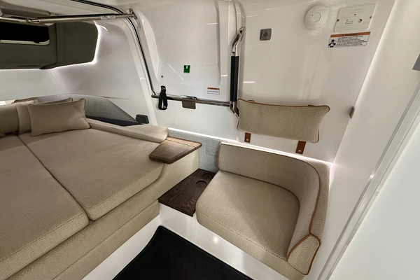 Axopar 37 XC Cross Cabin Yacht For Sale