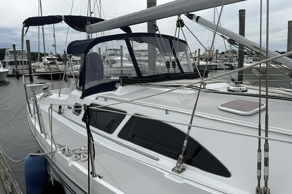 Whisper 38ft Catalina Yacht For Sale