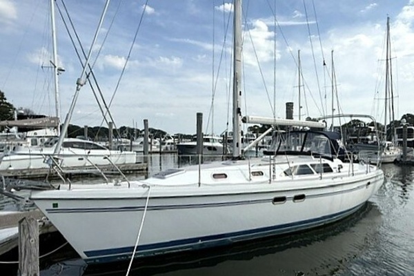 2009 Catalina 387