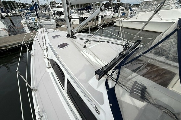 Whisper 38ft Catalina Yacht For Sale