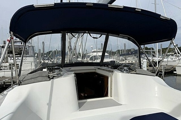 Whisper 38ft Catalina Yacht For Sale