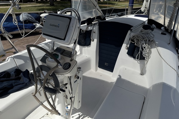 Eileen 31ft Hunter Yacht For Sale