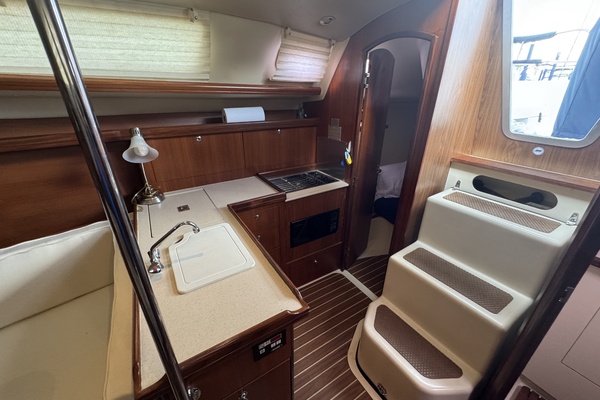 Eileen 31ft Hunter Yacht For Sale