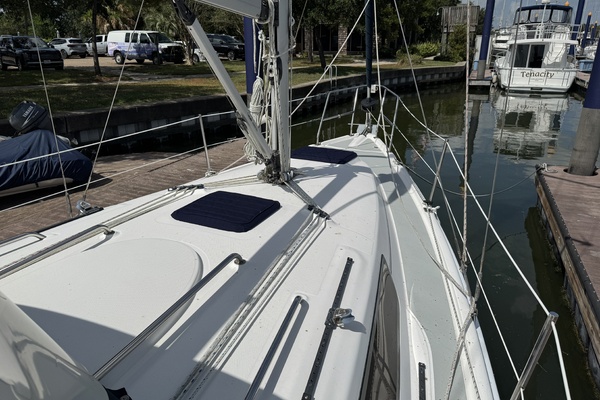 Eileen 31ft Hunter Yacht For Sale