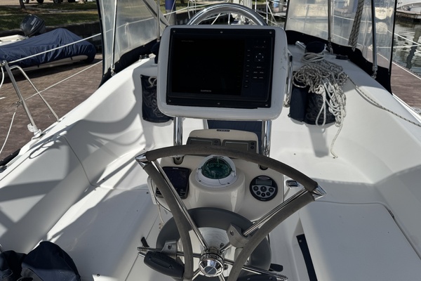 Eileen 31ft Hunter Yacht For Sale