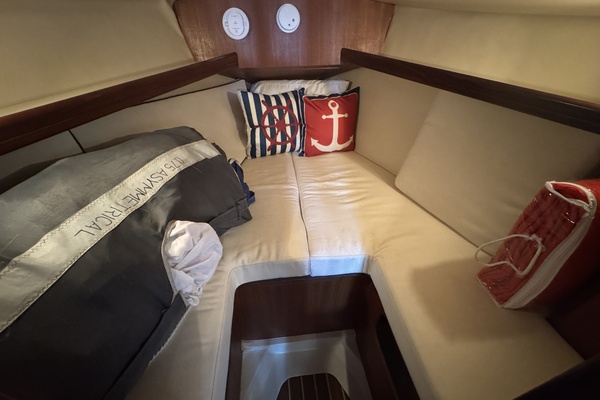Eileen 31ft Hunter Yacht For Sale