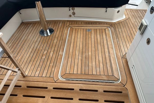 Sea Ray L590 Yacht For Sale