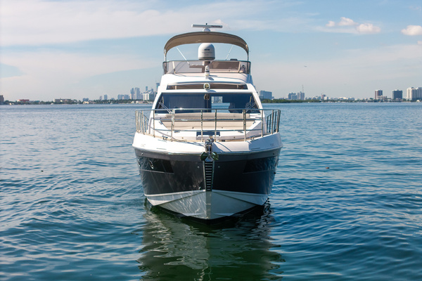 60ft Azimut Yacht For Sale